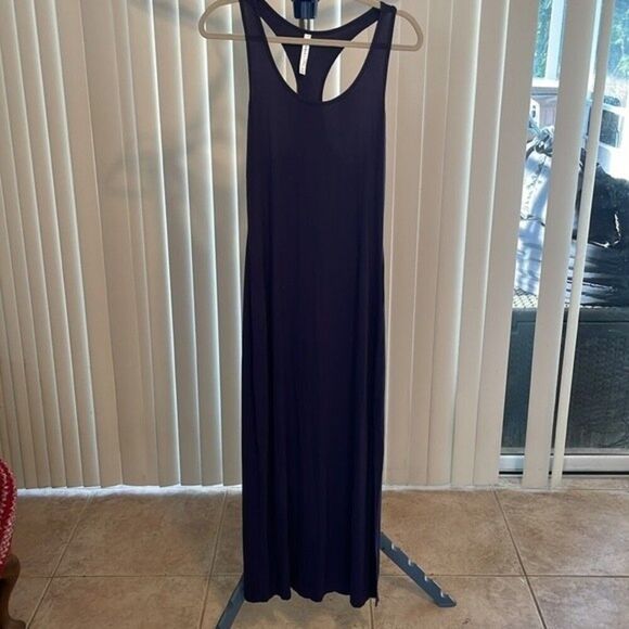 Fabletics Iliana Racerback Maxi Dress size XS - Picture 2 of 4